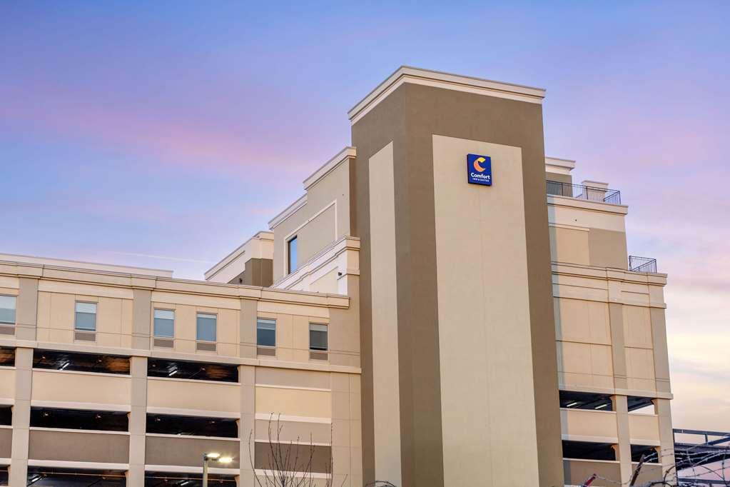 Comfort Inn & Suites Newark Liberty International Airport Zewnętrze zdjęcie