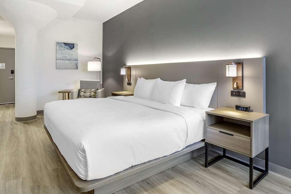 Comfort Inn & Suites Newark Liberty International Airport Pokój zdjęcie