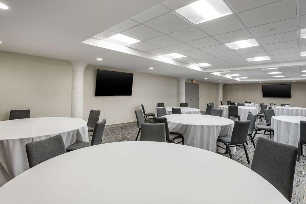 Comfort Inn & Suites Newark Liberty International Airport Udogodnienia zdjęcie