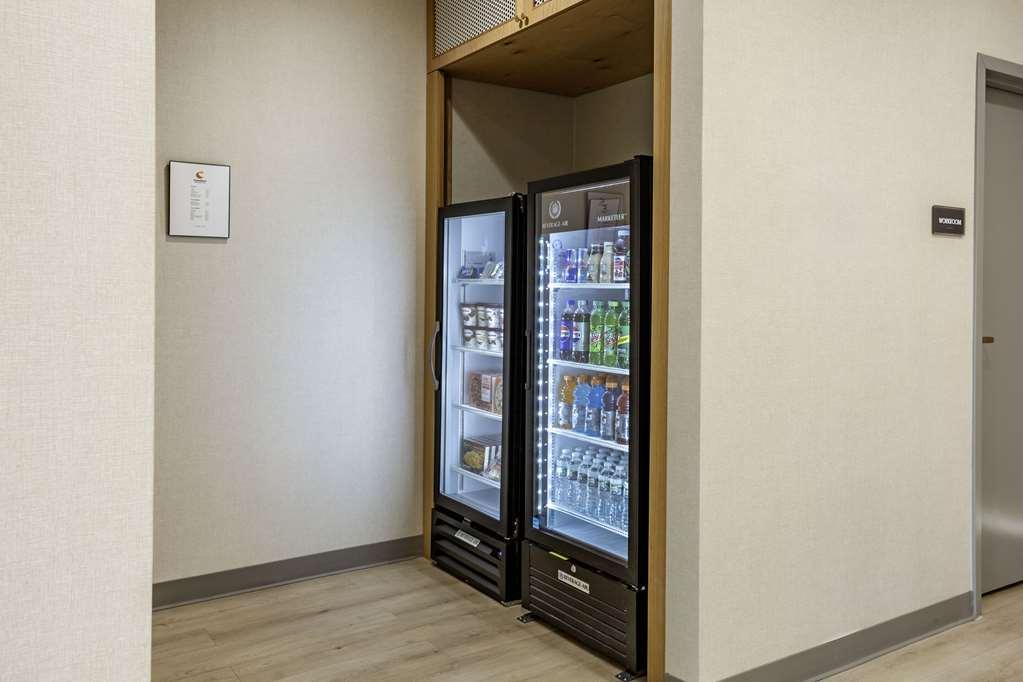 Comfort Inn & Suites Newark Liberty International Airport Udogodnienia zdjęcie