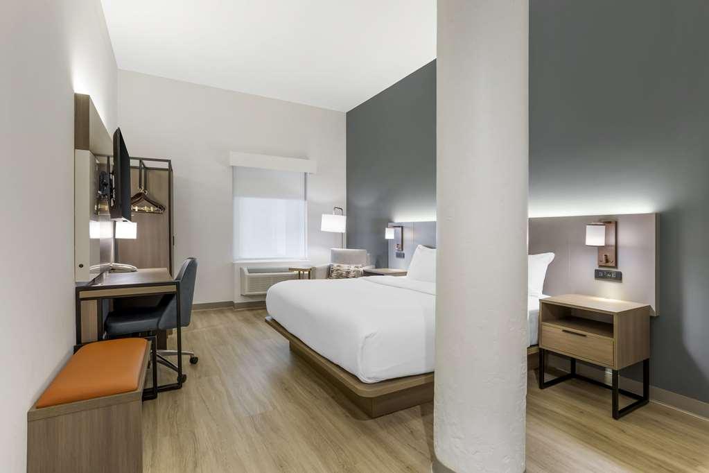 Comfort Inn & Suites Newark Liberty International Airport Pokój zdjęcie